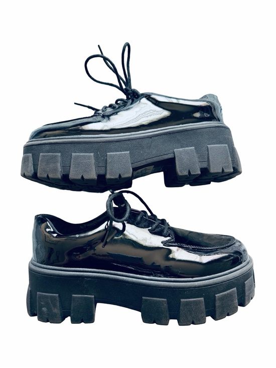 Forever 21 Shoes - Black Patent Platform Creeper Lace-Up Women's Shoes